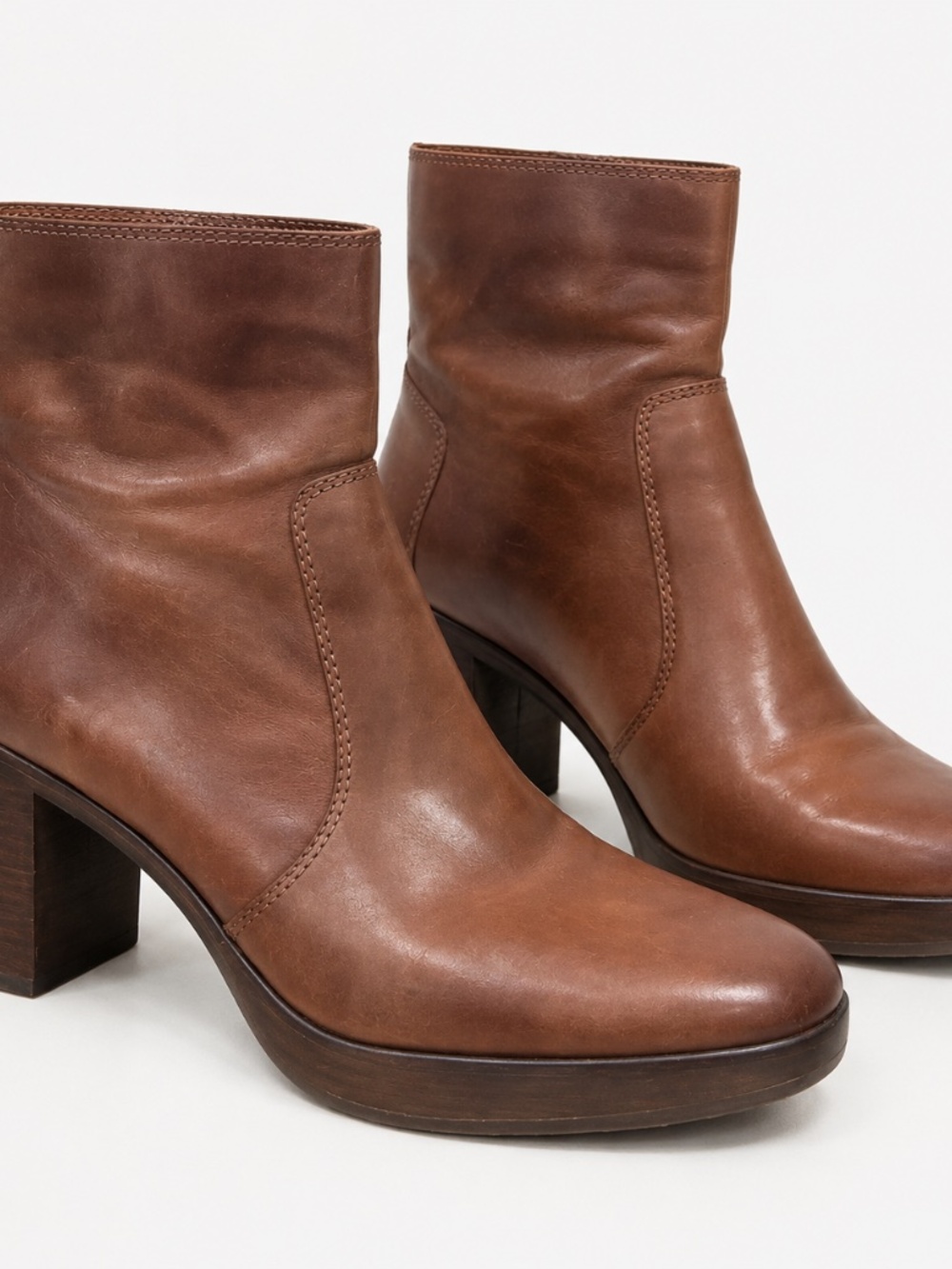 Frye Joan Campus Boot in size 8 Brown Leather - Picture 8 of 9